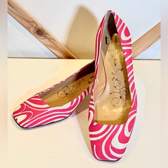 Tibi Hot Pink & White Swirl Canvas Square Toe Patent Leather Block Heel Sz 6.5 - Picture 2 of 5